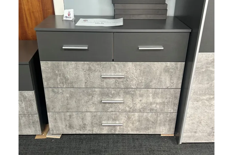 Korbach 5 drawer chest