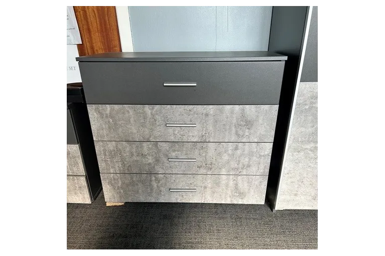 Korbach 4 drawer chest 2